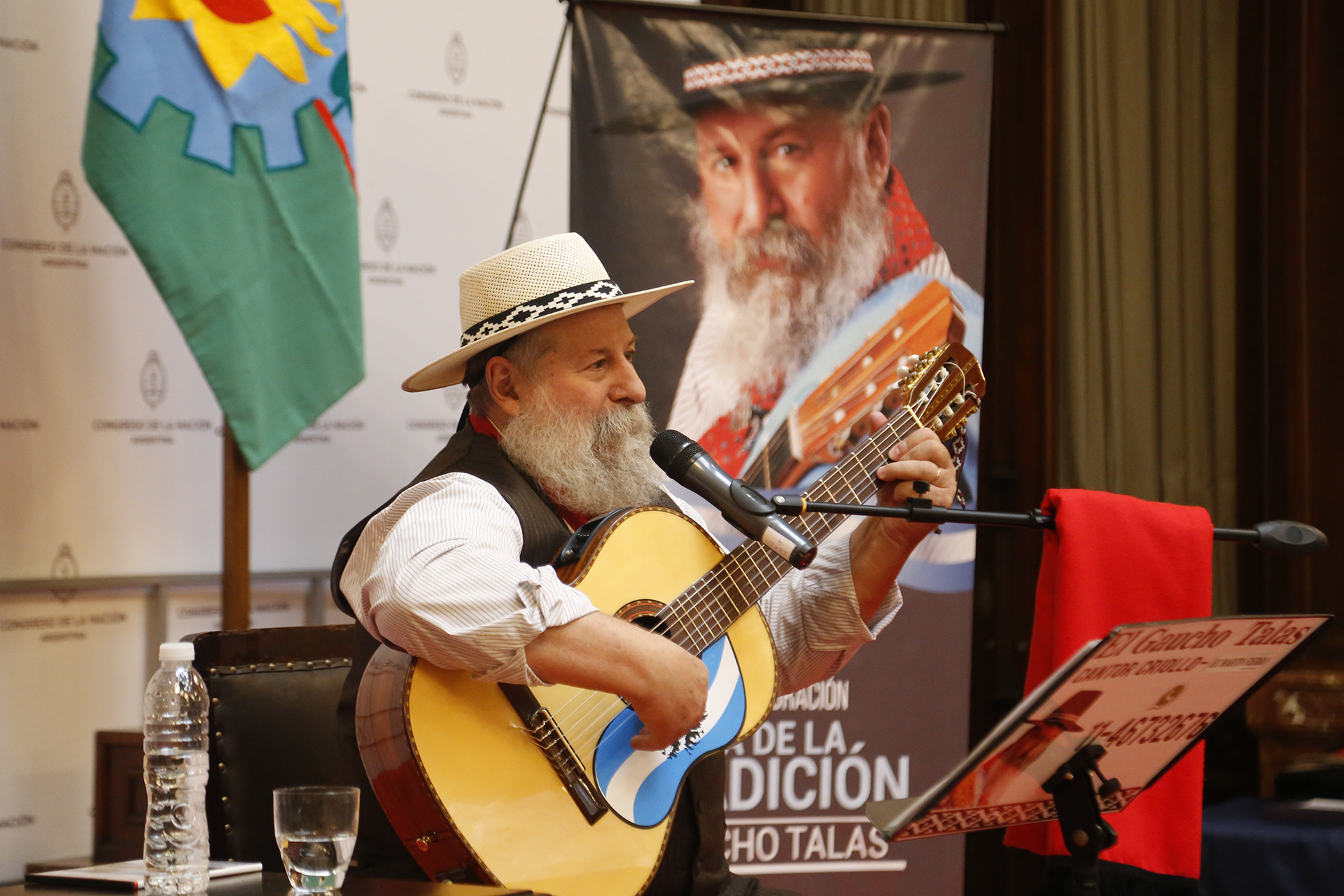 Galeria de imagenes de la noticia HOMENAJE EN DIPUTADOS PARA RESCATAR LOS VALORES DE LA TRADICIÓN